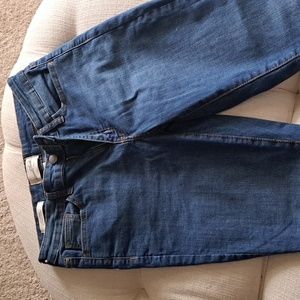 JeansMid rise Skinny jeans.